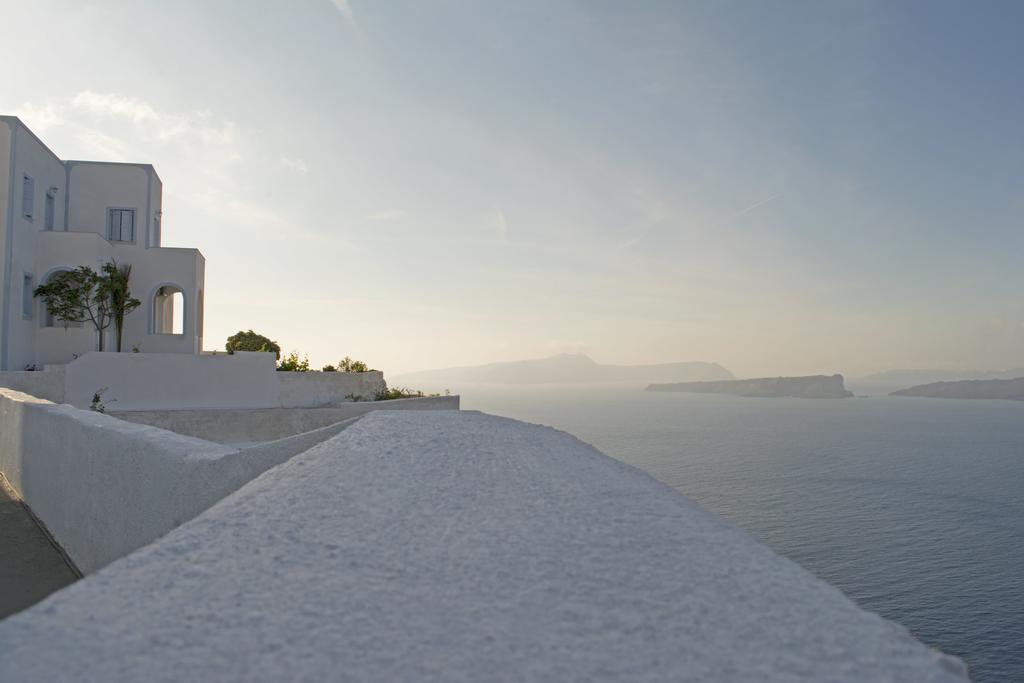 Blu Hotel Akrotírion