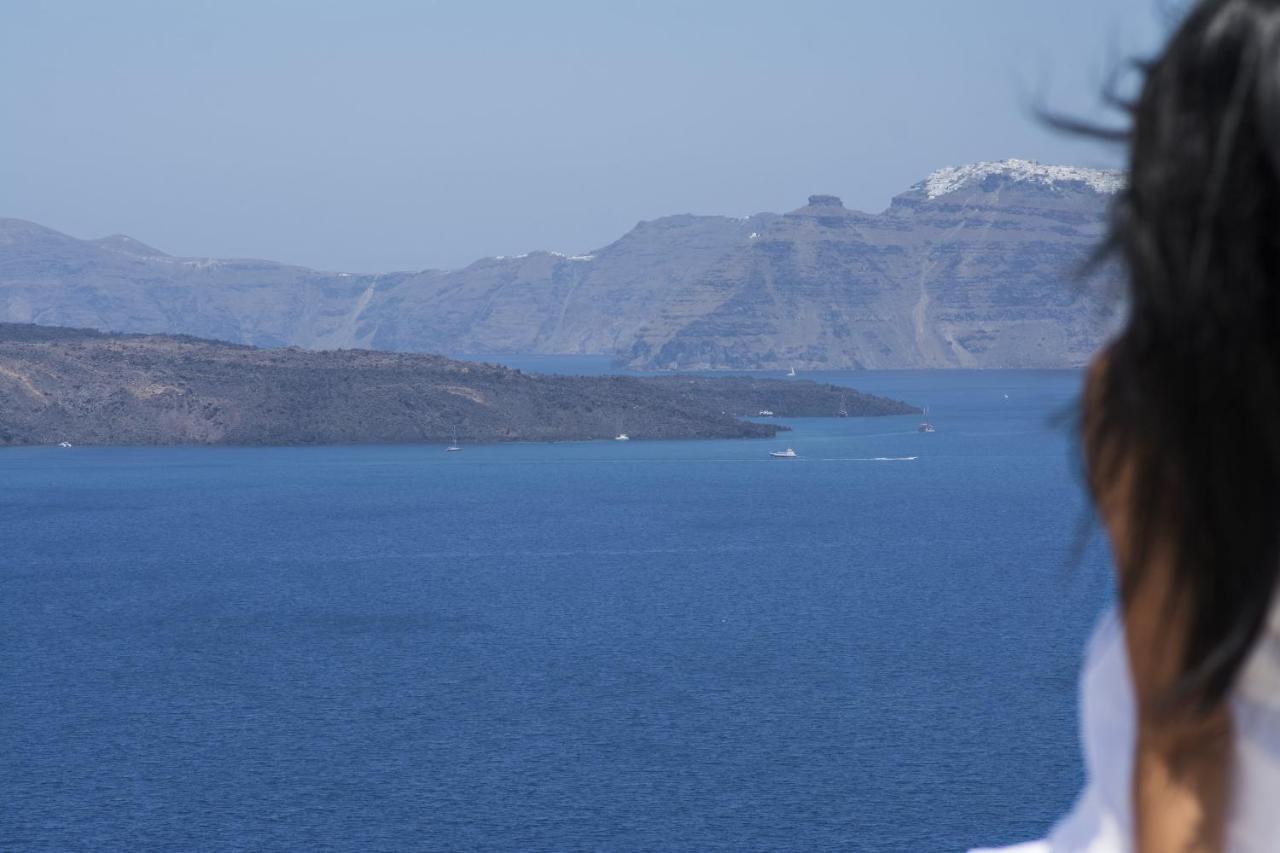 Blu * Akrotírion